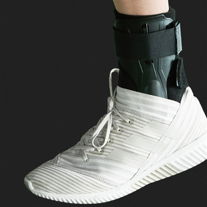 Ankle fracture sleeve for ankle protection